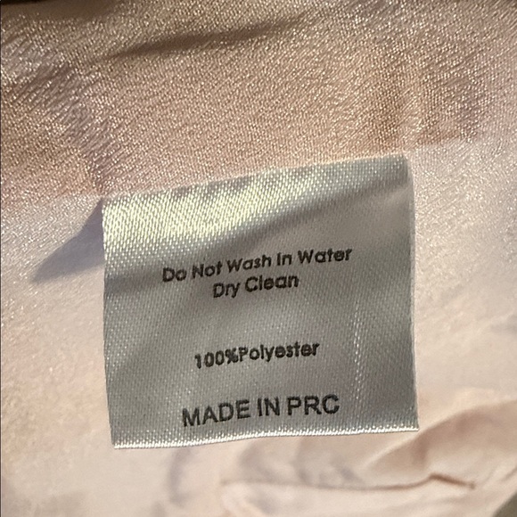 Meshki Stylish Textured Cream Crop Top - Picture 5 of 9